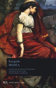 Copertina libro Medea (testo greco a fronte)